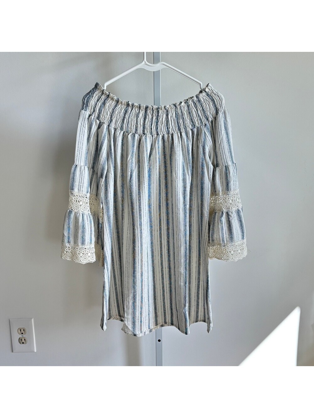 Kiwi & Punch NWT Women's Blue White Striped Bell Sleeve Off Shoulder Blouse  L